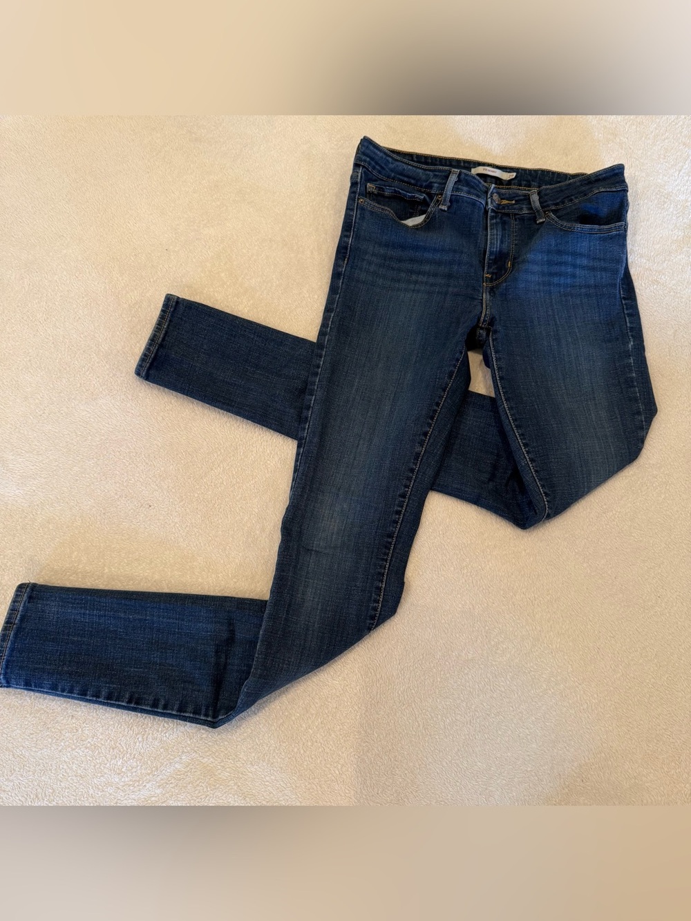 Levi's 711 Skinny Women's Dark Wash Jeans 33” inseam